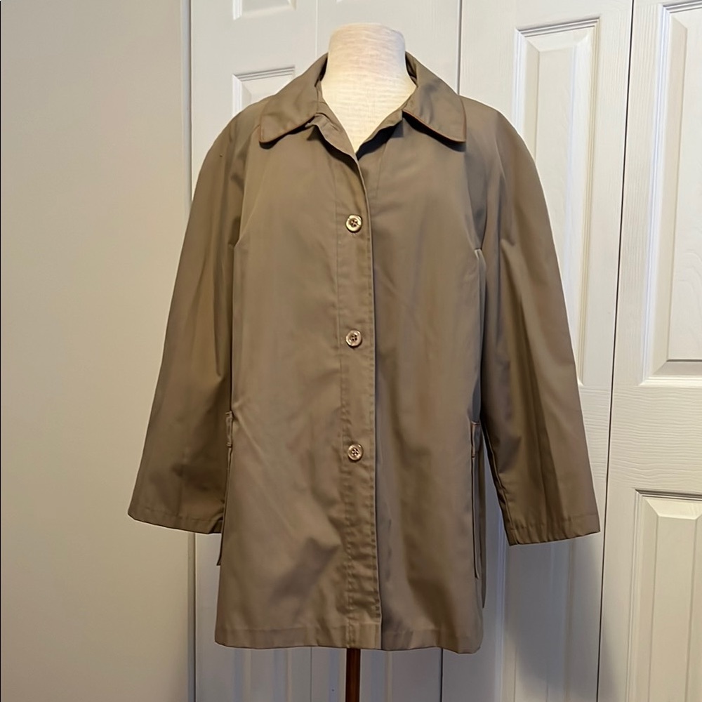 Tan Button-Up Women’s All Weather Coat with Zip Out Warmer Size 18 1/2
